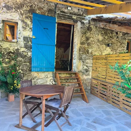 Bed & Breakfast Mas De Chalvagne *