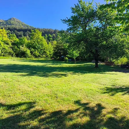 Bed & Breakfast Mas De Chalvagne